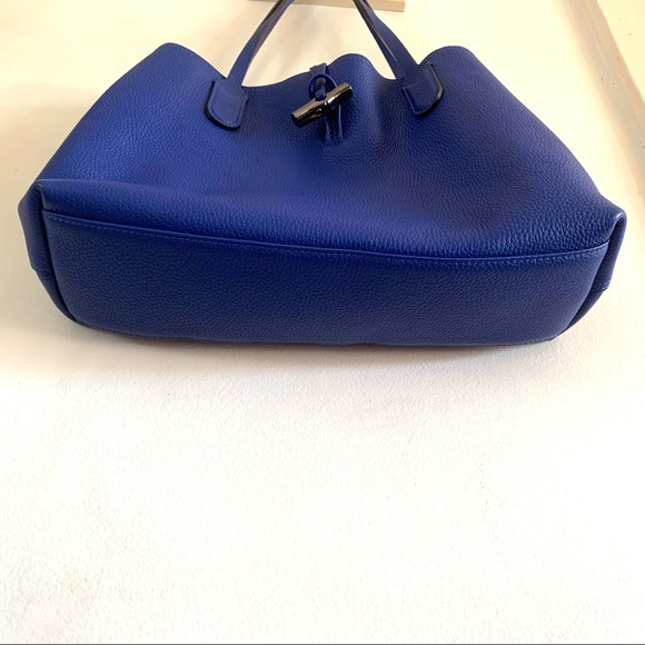 Longchamp Roseau Essential Cobalt Blue Pebbled Leather Medium Shoulder Tote Bag - Picture 5 of 10